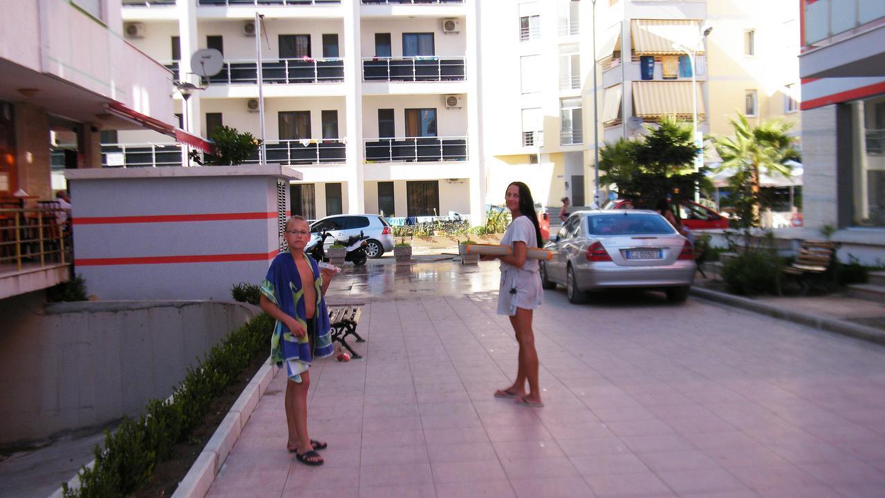Hotel Aquarius Velipoje Exterior photo